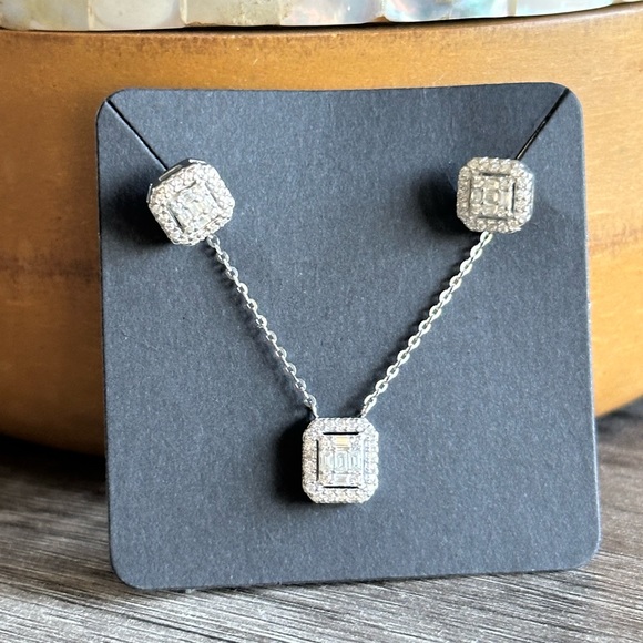 925 Silver and Moissanite Necklace and Earring Set - Picture 3 of 7